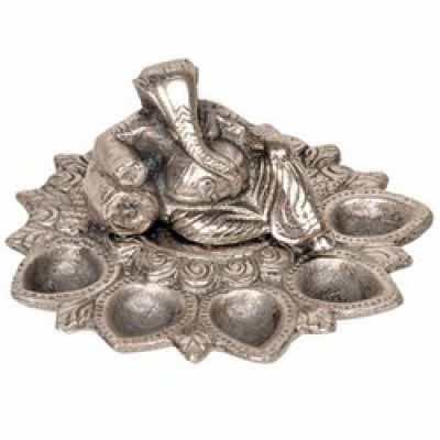 White Metal Lord Ganesha Idol with Five Dia 321